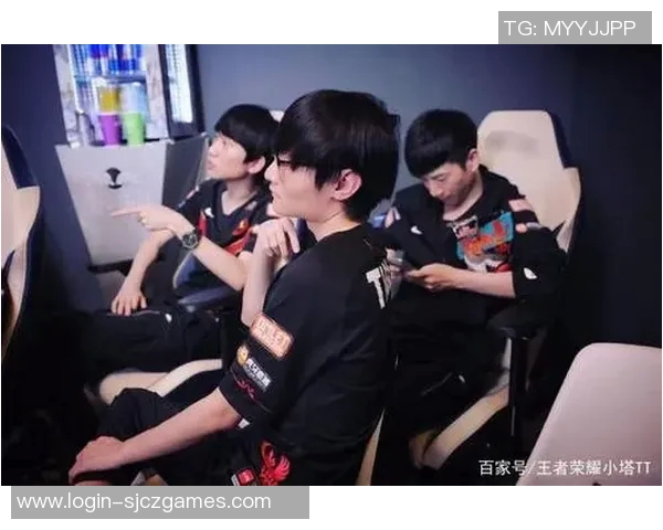 王者荣耀热议FPX团队配合引发的争议与反思分析